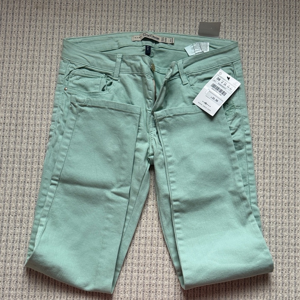 NWT Zara chic slim fit jeans